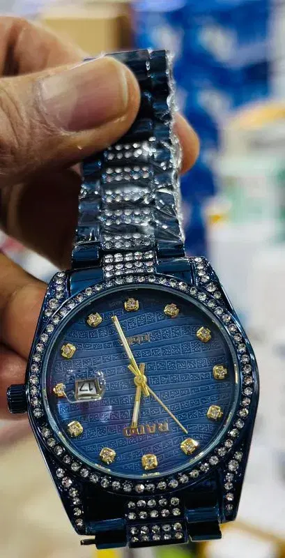 Rado Fashionable and Luxury Rhinestone Round Dial Watches For Mens.