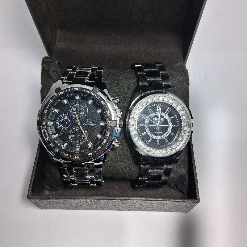 2 Piece Combo Pack || Men And Women Stainless Steel Stulish And Fashionable Watch