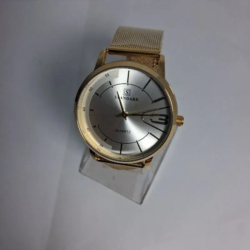Fashionable Golden Chain White Dial Roun Shape Stainless Steel Watch For Men