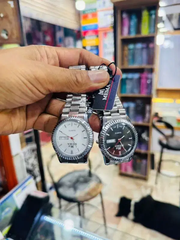 Mem Quartz Analog Watches With Stainless Steel.