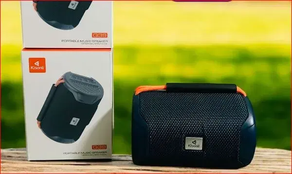 Kisonli Q39 portable Bluetooth speaker.