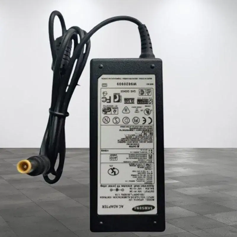 SAMSUNG ADAPTER 14V 3AMP 6.5*4.4mm