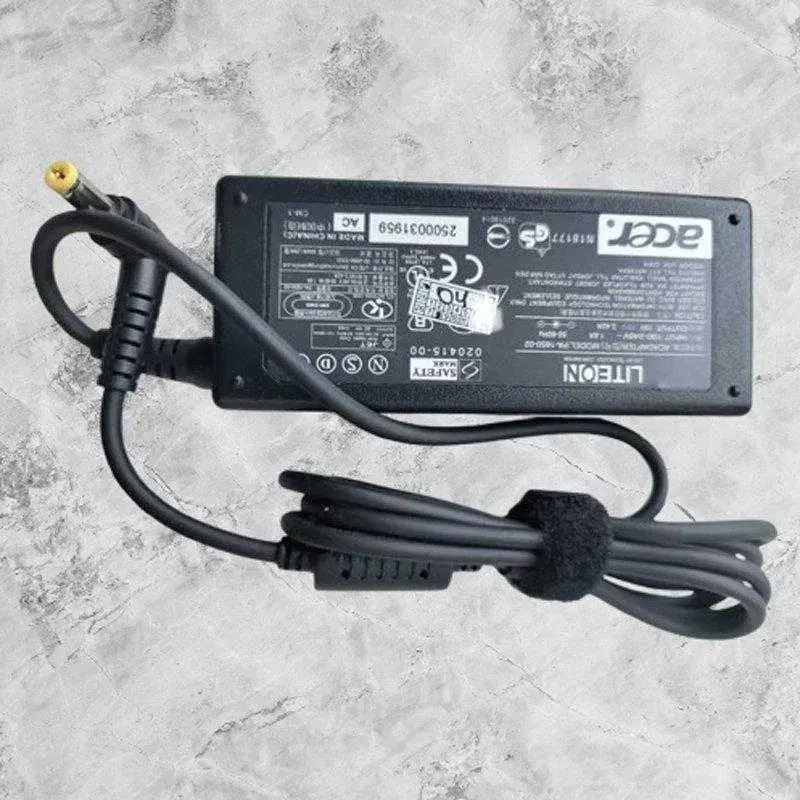 Acer Laptop Adapter ACER 19V 3.42A 65W Yellow Pin