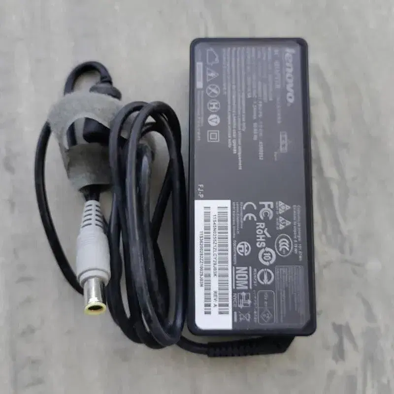 Laptop Adaptor LENOVO 20V 4.5A 90W 7.9MM X 5.5MM