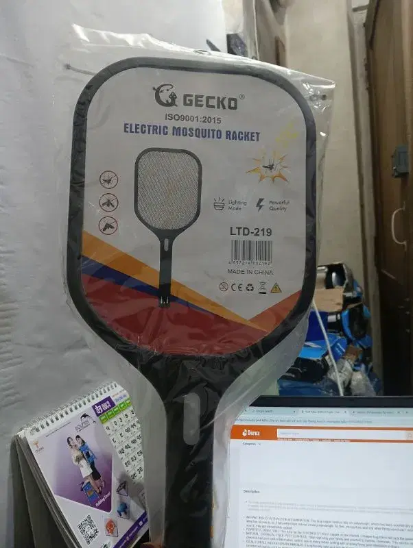 Rechargeable Mosquito Racket with Lithium Battery Mosquito Repellent .