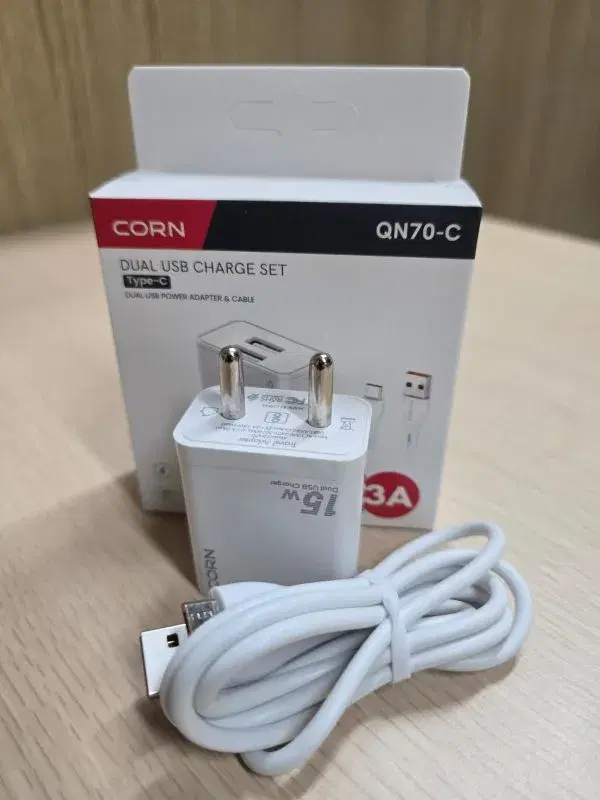 Corn QN70-C Dual USB Charger Set, which includes a 15W travel adapter and a Type-C cable.