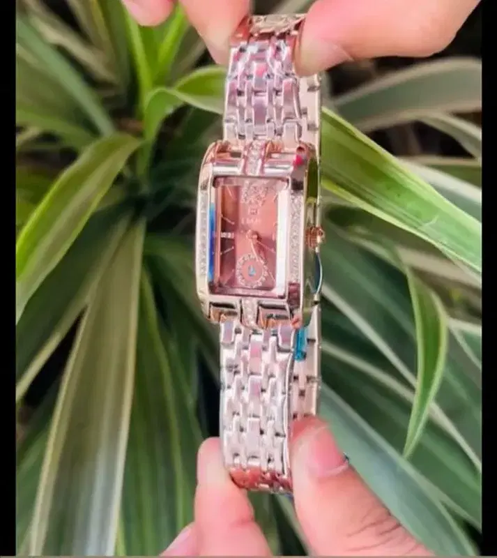 Women Watches Luxury Rhinestone Fashion Elegant Wristwatch Quartz Watch For Girl Ladies
