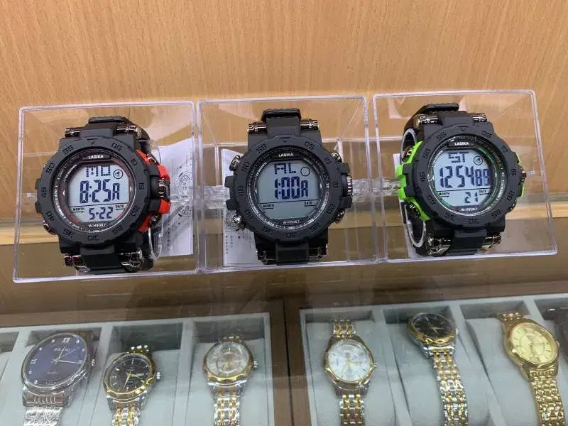 Lasika digital sprts watches.