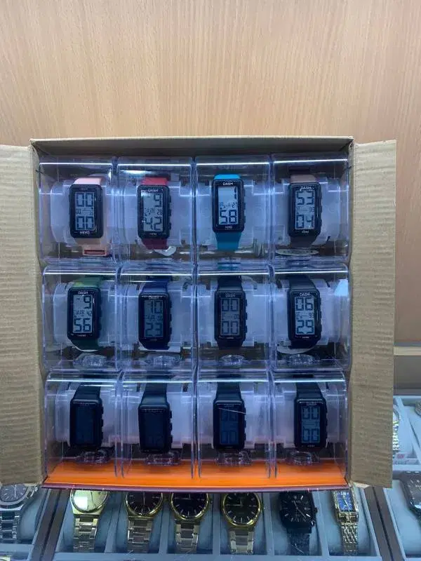 digital sport watches, similar to models listed as big digit rectangular watches.