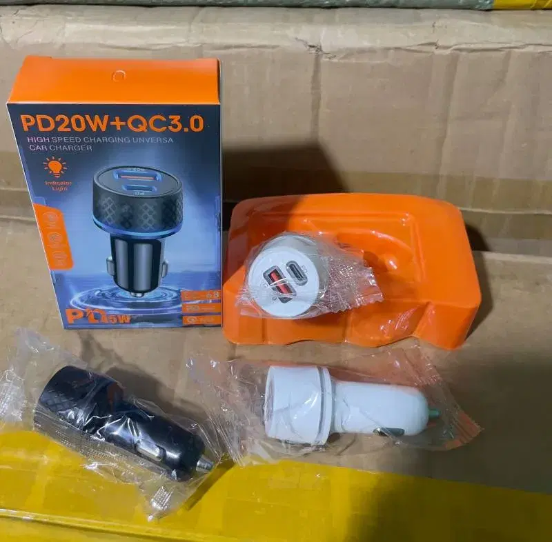PD20W+QC3.0 universal car charger.