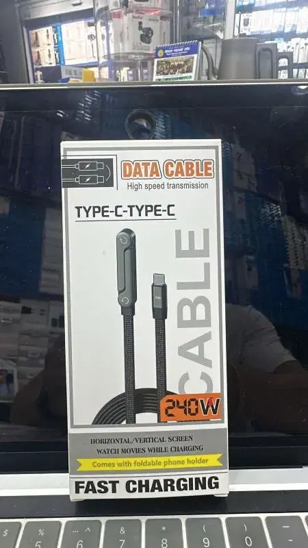 SOLID 240W fast-charging cable featuring a Type-c to type-c connection