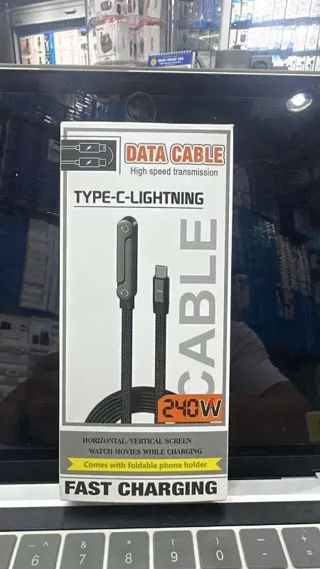 SOLID 240W fast-charging cable featuring a Type-c to iphone connection