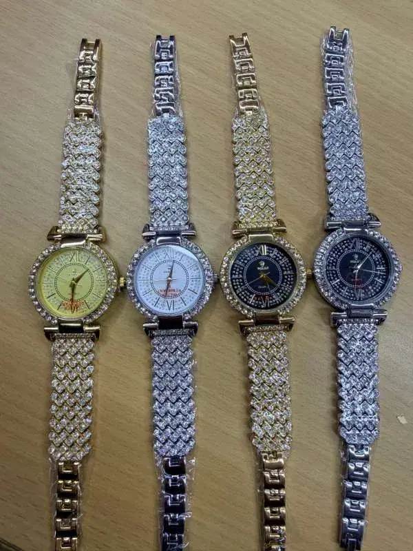 Luxury Women Watch Fashion Ladies Quartz Wristwatch Elegant Female Bracelet Watches