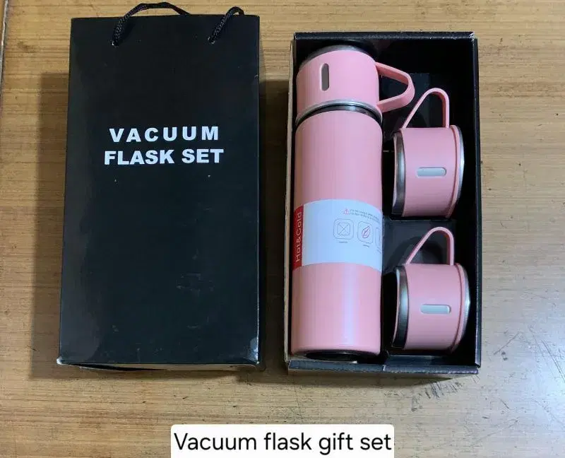 500ML stainless steel vacuum flask gift set includes two matching cups