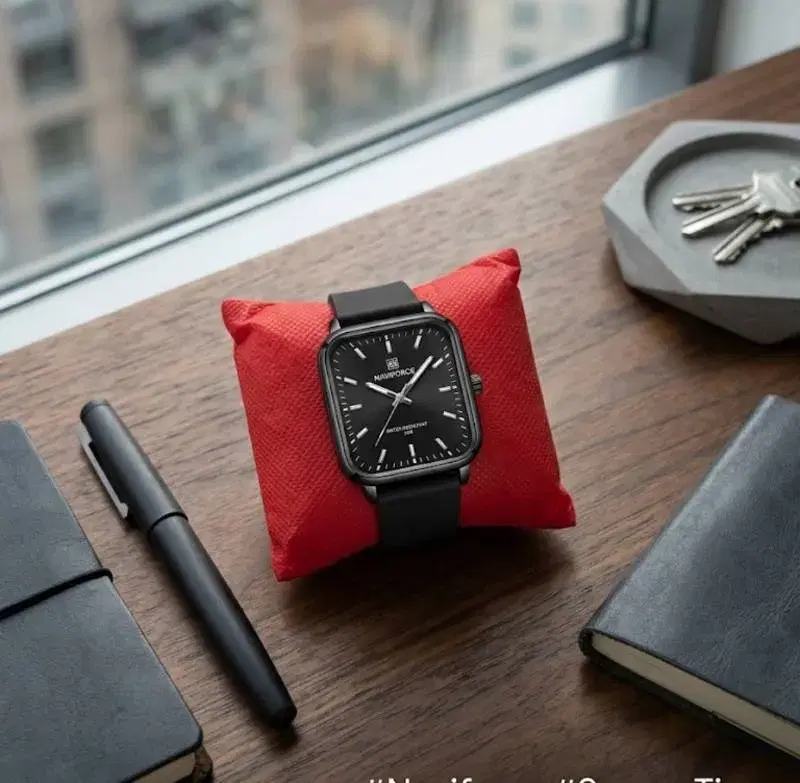 Modern Square Design Attractive Analog Wrist Watch For Ladies