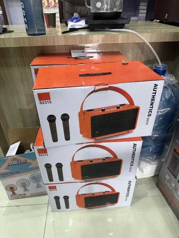S2315 Mini Portable Audio Integrated Speaker High-End Small Home Ktv Karaoke Professional Singing Outdoor Speaker with Mics