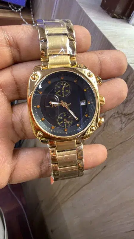 luxury Stainless Steel Watch – Design, Heavy Look, Premium Finish
