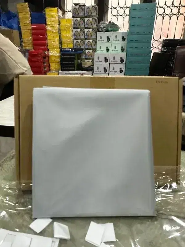 Folding Projector Screen 70 Inch