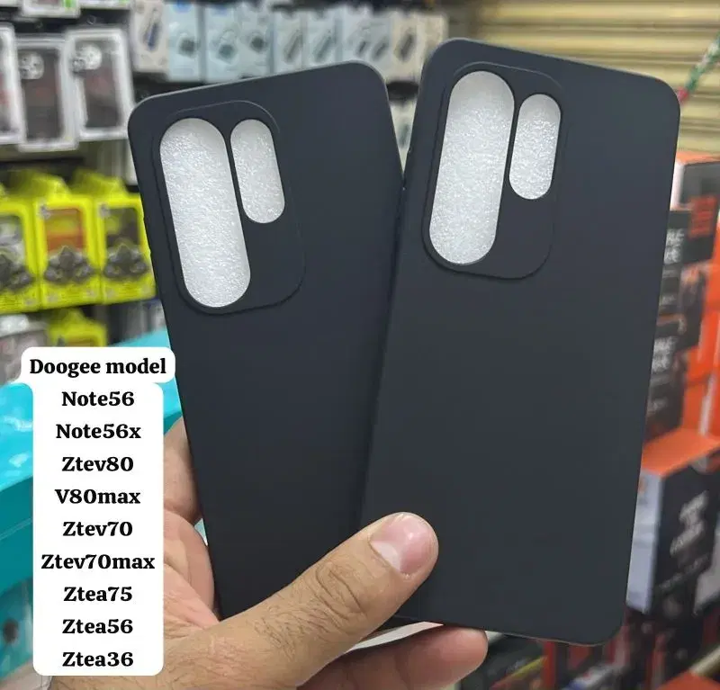 DOOGE MODEL PHONE CASE / MOBILE COVER