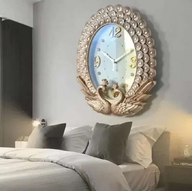 Stylish Design Wall Clock For Decoration.