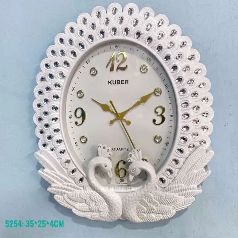 Stylish Design Wall Clock For Decoration.