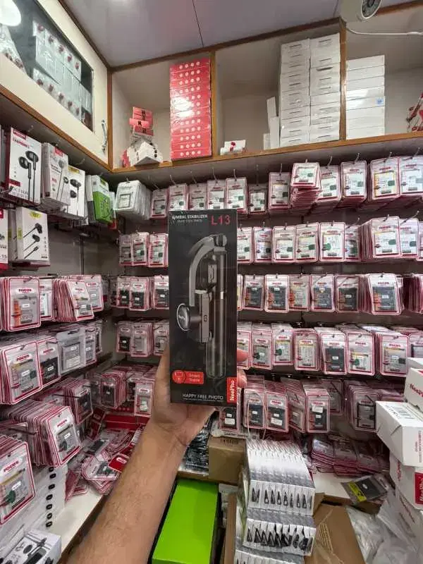 NEEPHO L13 GIMBAL STABILIZER SELFIE STICK