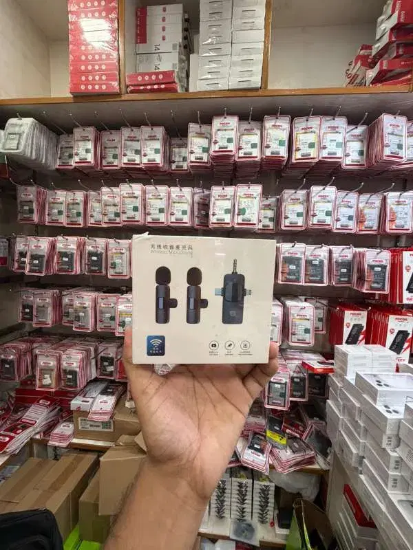 WIRELESS MICROPHONE
