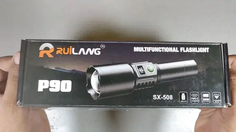 Ruilang P90 Aluminum Alloy Tactical 6000 Lumens 20W LED Zoomable Display Flash Light