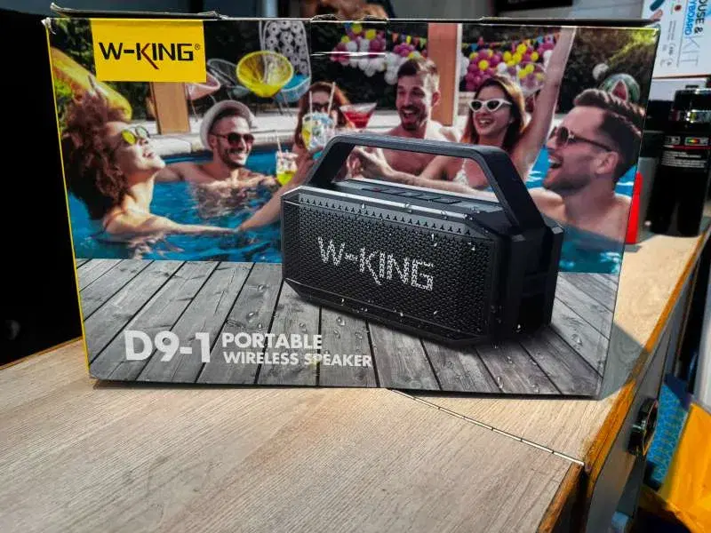 W-KING D9-1 PORTABLE WIRELESS SPEAKER