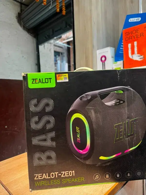 ZEALOT ZE01 PURE BASS WIRELESS SPEAKER