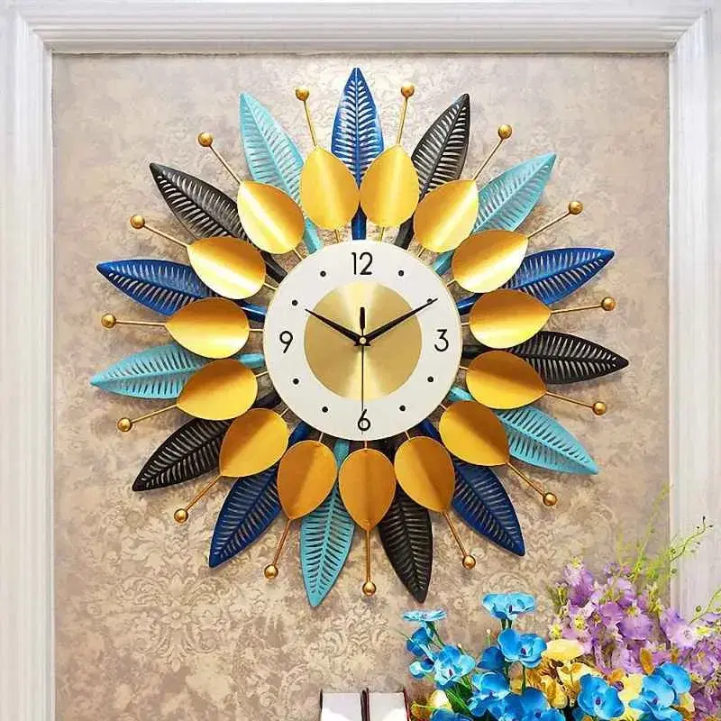 Antique Premium Quality Stylish Design Wall Clock.